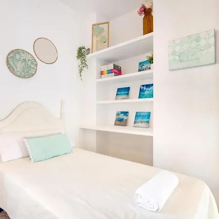 Escape To Salou! Pool, Barbecue & 5 Min Away